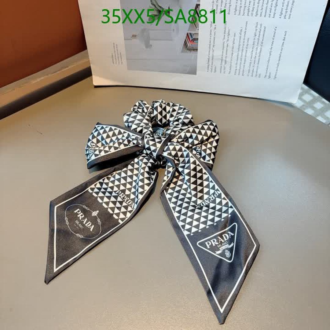 Prada-Headband Code: SA8811 $: 35USD