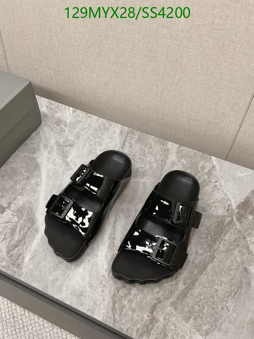 Balenciaga-Women Shoes Code: SS4200 $: 129USD