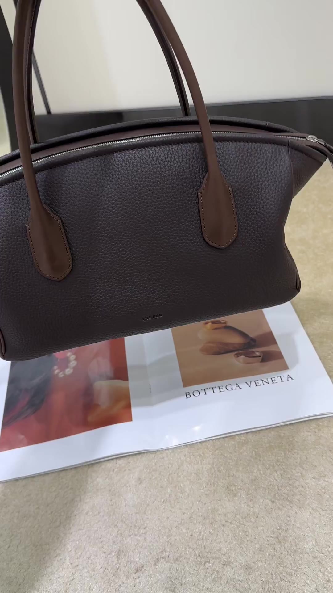 The Row-Bag-Mirror Quality Code: SB2958 $: 445USD-Yupoo.ru - Copybrand.Team photo album The Row-Bag-Mirror Quality Code: SB2958 $: 445USD