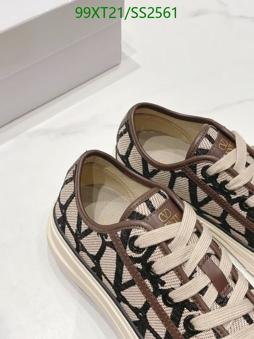 Valentino-Men shoes Code: SS2561 $: 99USD