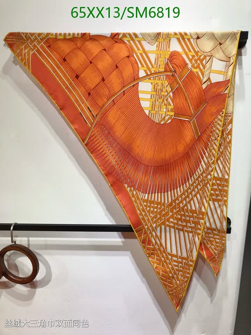 Hermes-Scarf Code: SM6819 $: 65USD