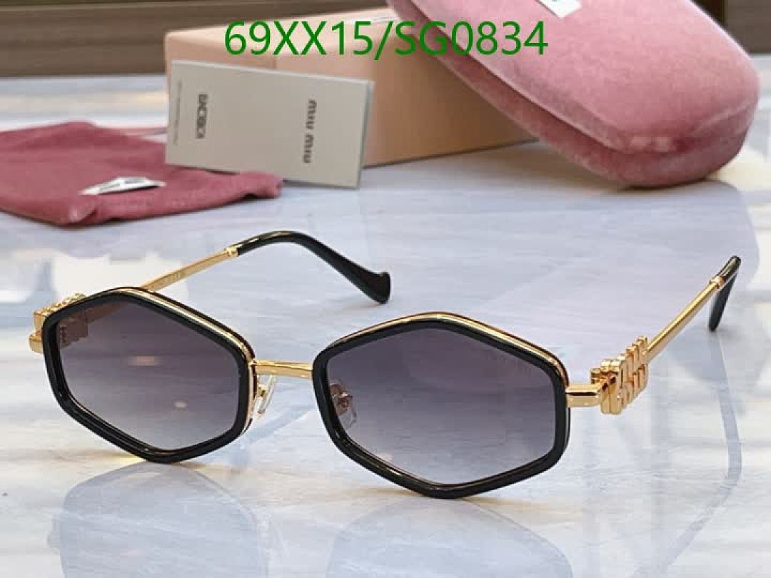 Miu Miu-Glasses Code: SG0834 $: 69USD