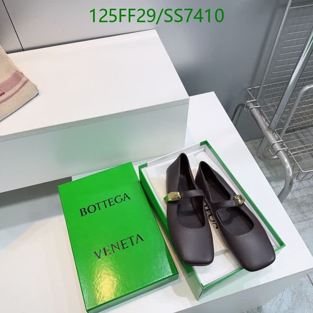 BV-Women Shoes Code: SS7410 $: 125USD
