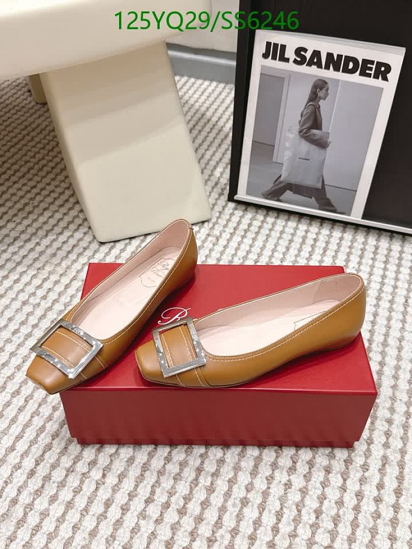 Roger Vivier-Women Shoes Code: SS6246 $: 125USD
