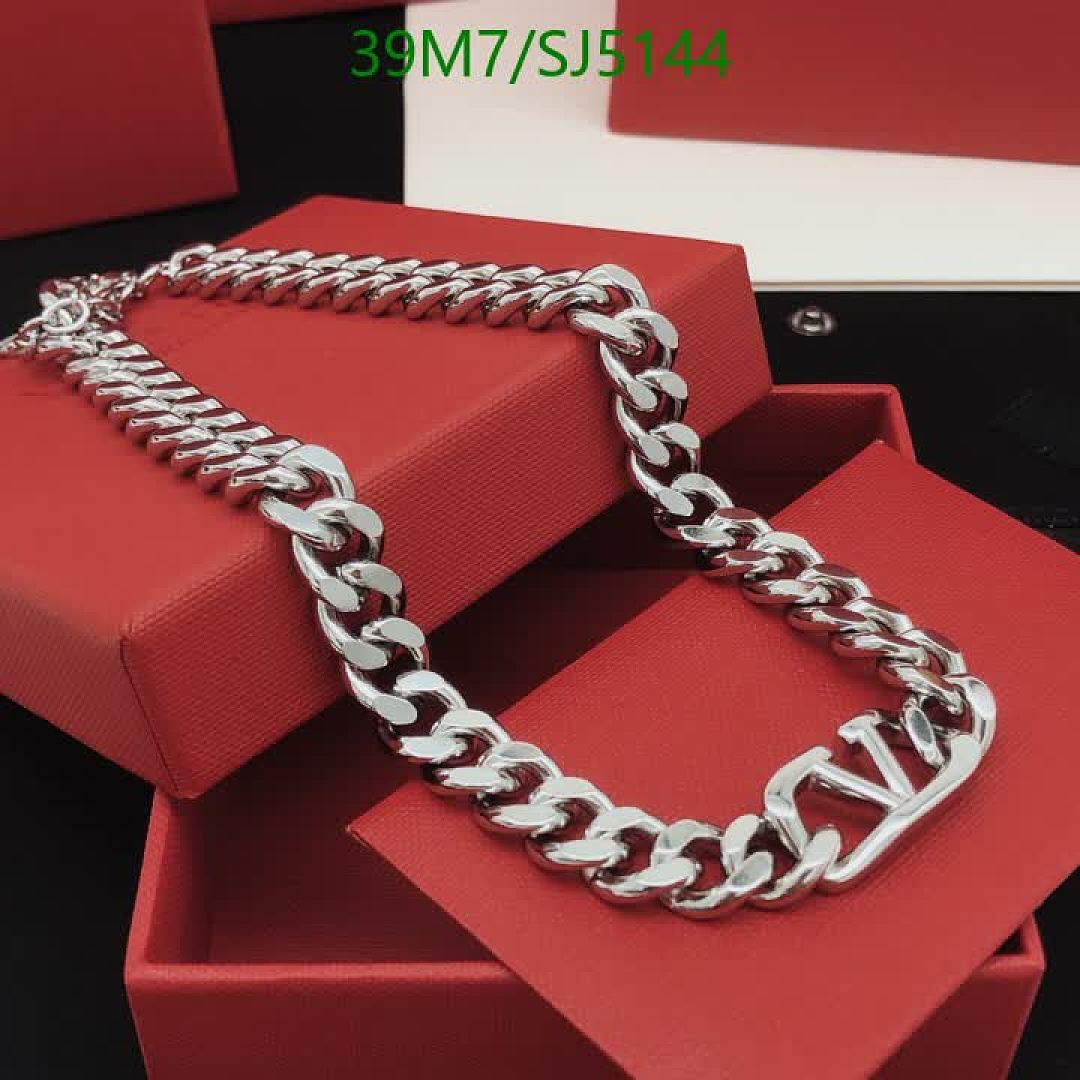 Valentino-Jewelry Code: SJ5144 $: 39USD