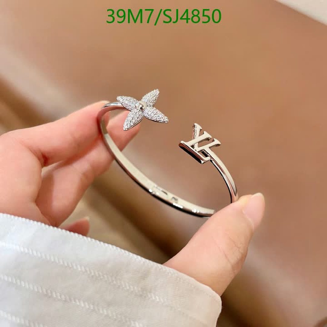 LV-Jewelry Code: SJ4850 $: 39USD