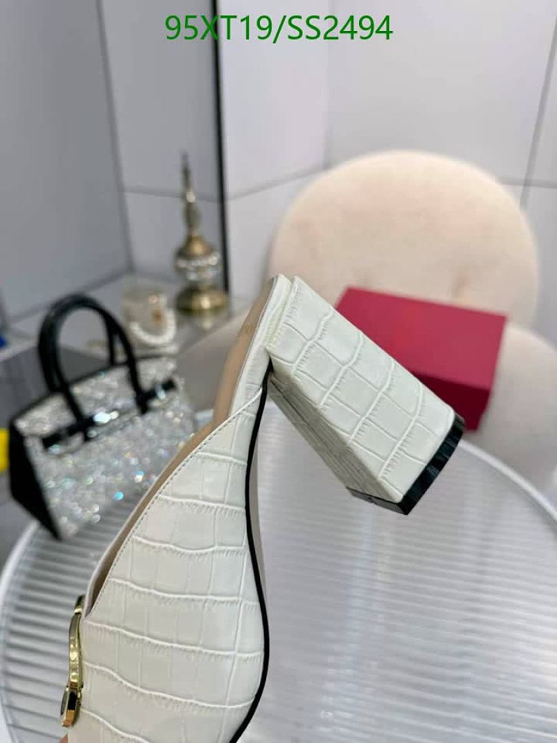 Valentino-Women Shoes Code: SS2494 $: 95USD