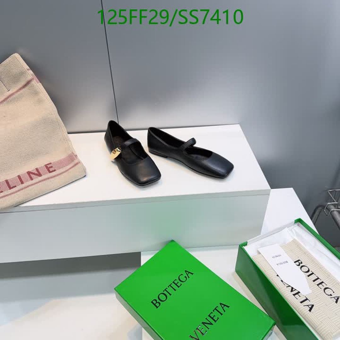 BV-Women Shoes Code: SS7410 $: 125USD