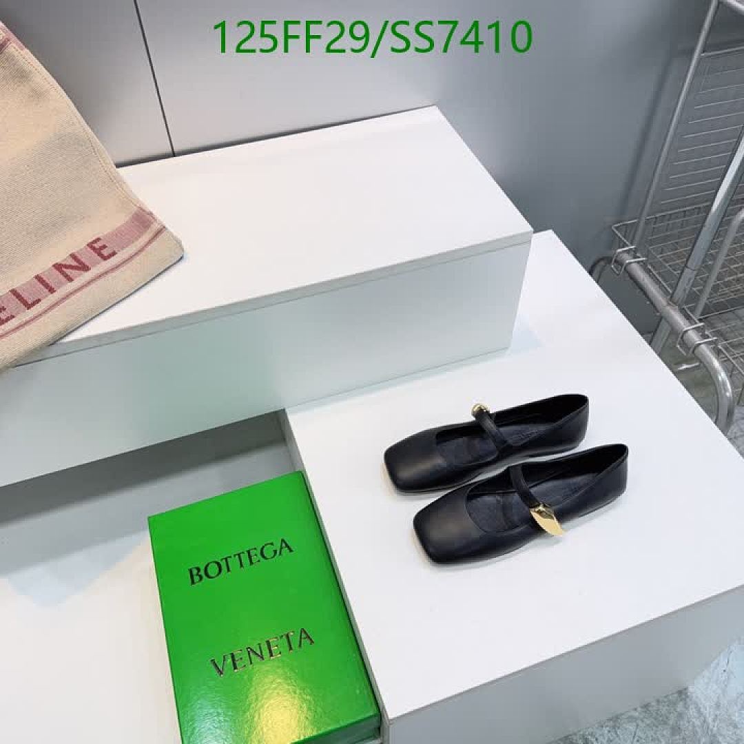 BV-Women Shoes Code: SS7410 $: 125USD