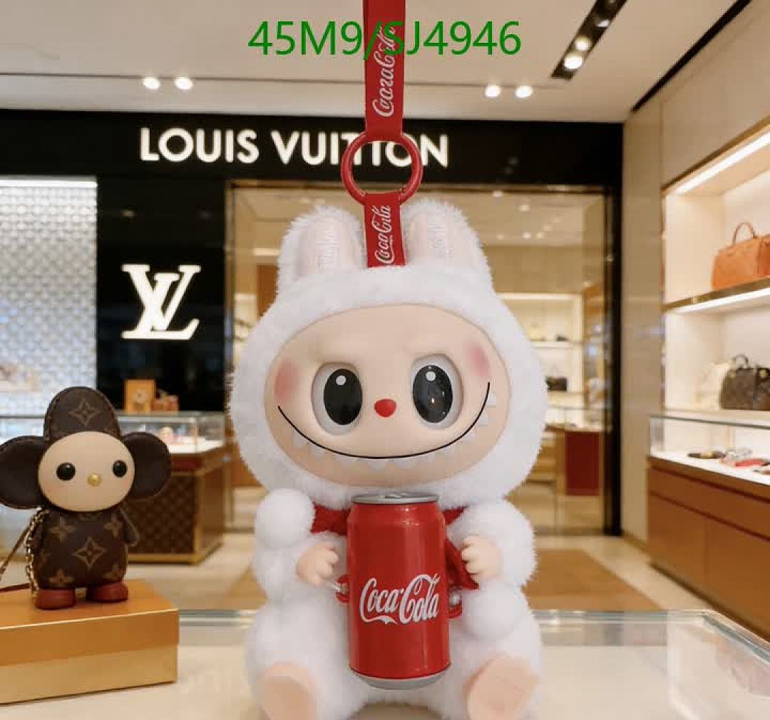 LV-Key pendant Code: SJ4946 $: 45USD