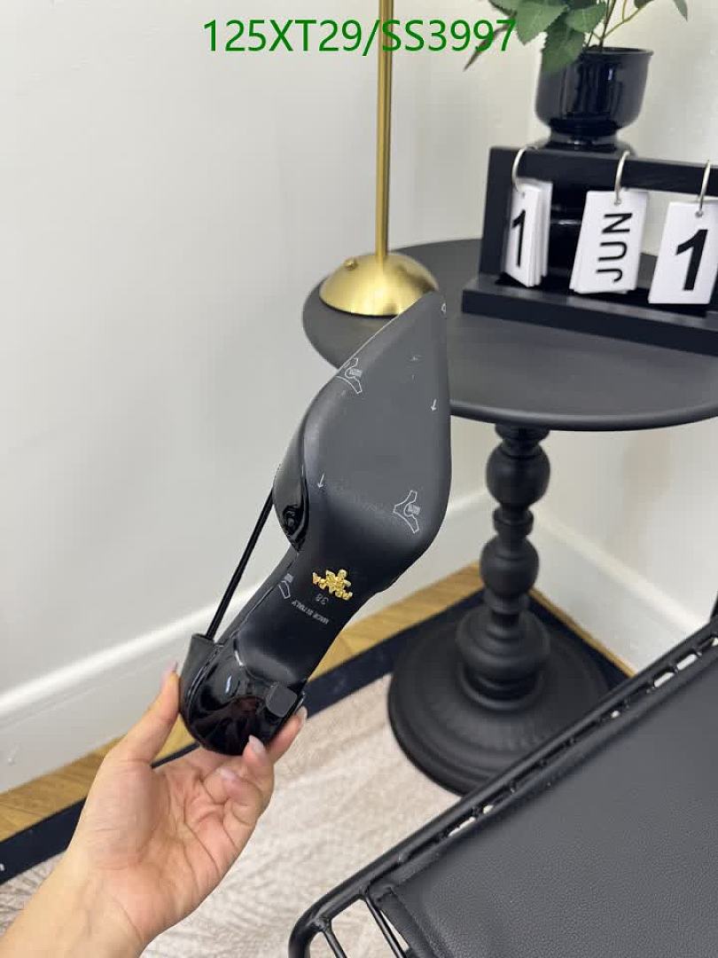 Prada-Women Shoes Code: SS3997 $: 125USD