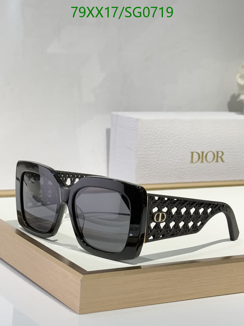 Dior-Glasses Code: SG0719 $: 79USD
