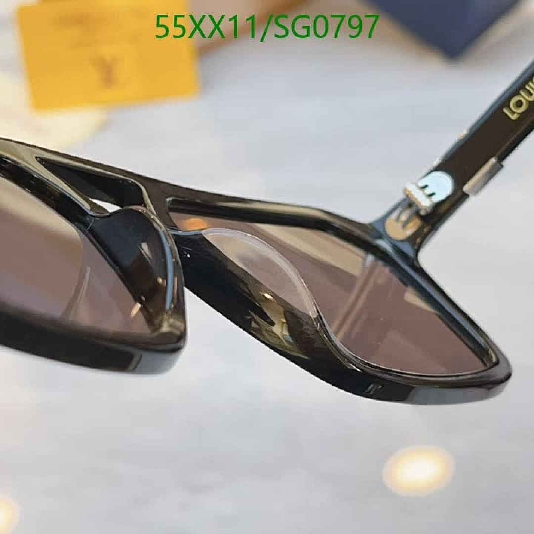 LV-Glasses Code: SG0797 $: 55USD