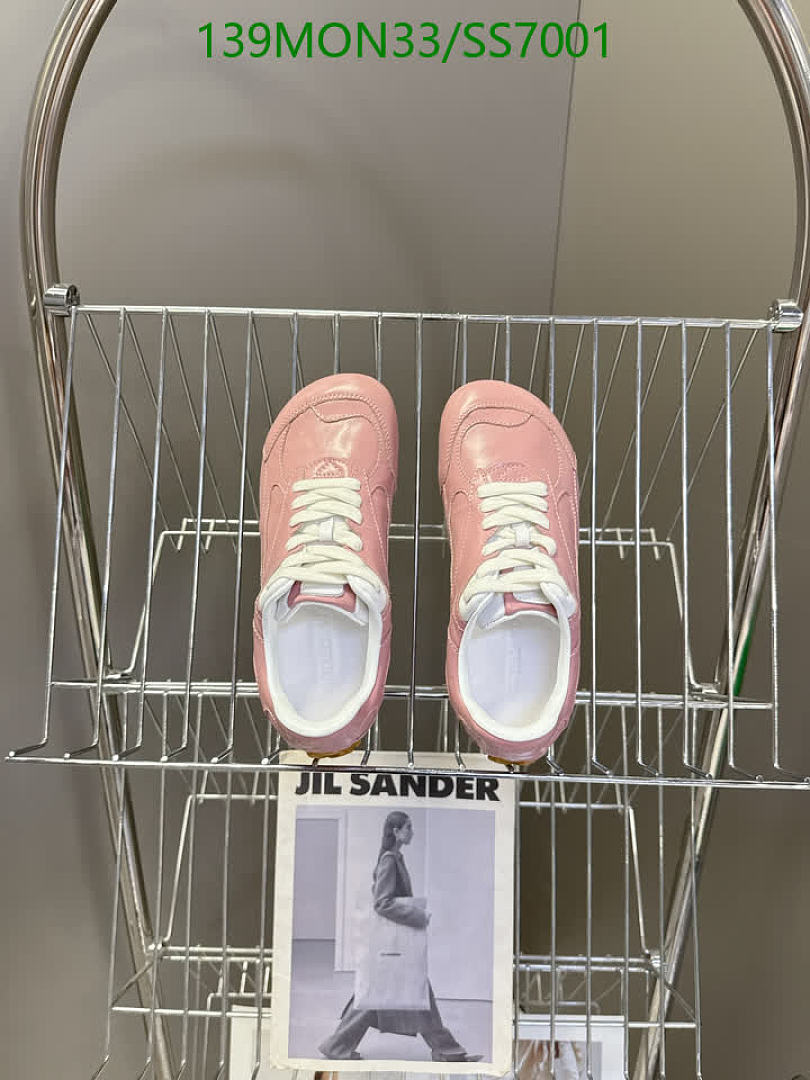 BV-Women Shoes Code: SS7001 $: 139USD