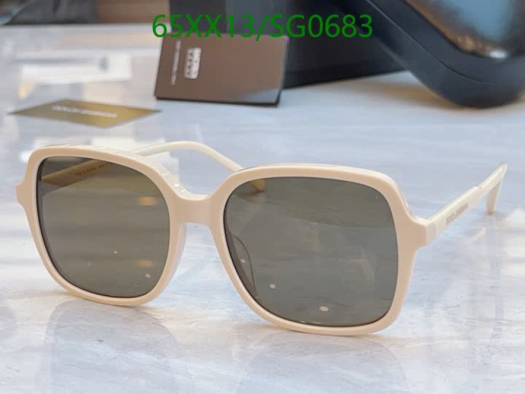 D&G-Glasses Code: SG0683 $: 65USD