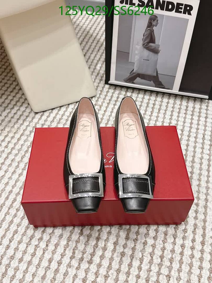 Roger Vivier-Women Shoes Code: SS6246 $: 125USD
