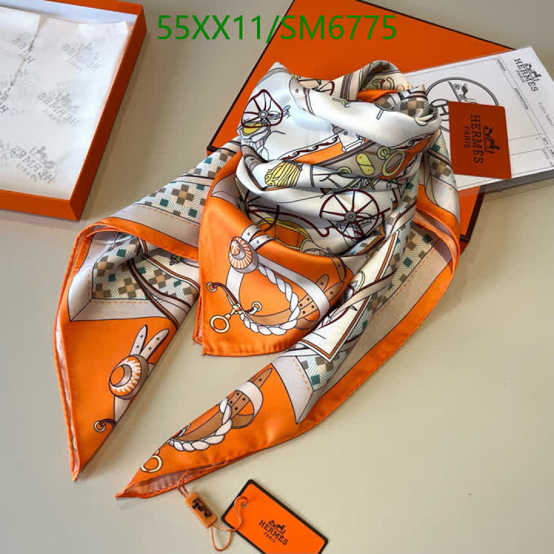 Hermes-Scarf Code: SM6775 $: 55USD