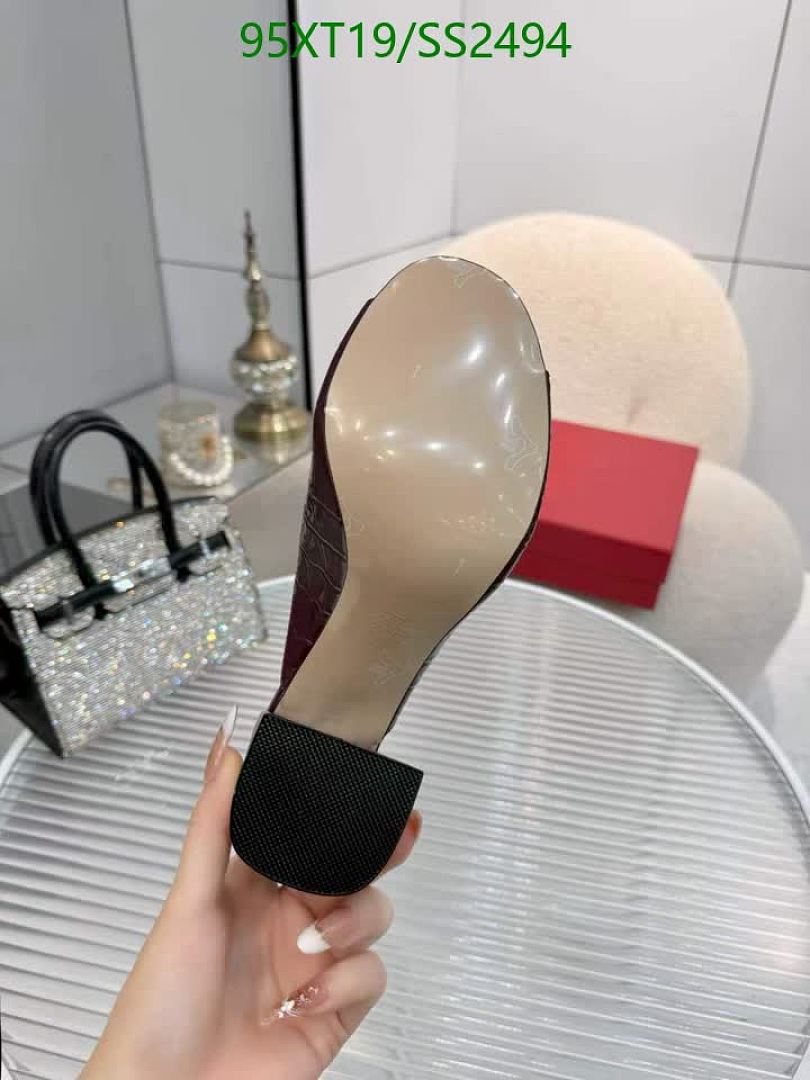 Valentino-Women Shoes Code: SS2494 $: 95USD