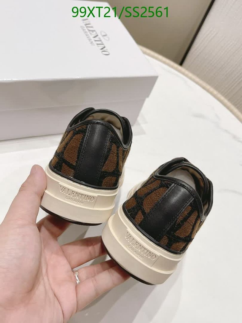 Valentino-Men shoes Code: SS2561 $: 99USD