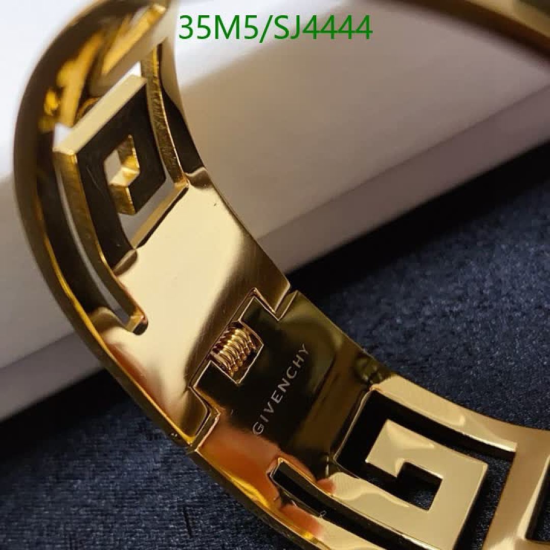 Givenchy-Jewelry Code: SJ4444 $: 35USD