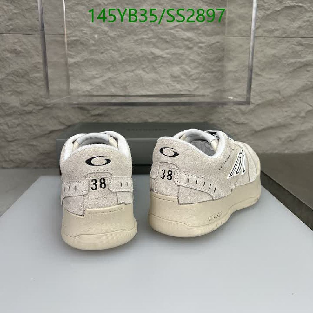 Balenciaga-Men shoes Code: SS2897 $: 145USD