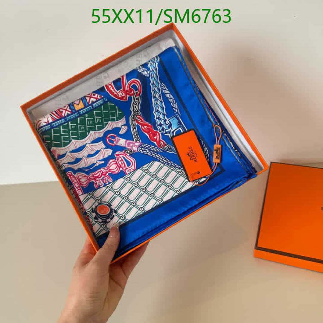 Hermes-Scarf Code: SM6763 $: 55USD