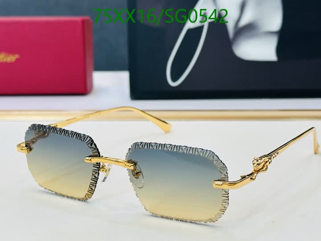 Cartier-Glasses Code: SG0542 $: 75USD