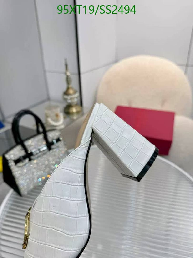 Valentino-Women Shoes Code: SS2494 $: 95USD