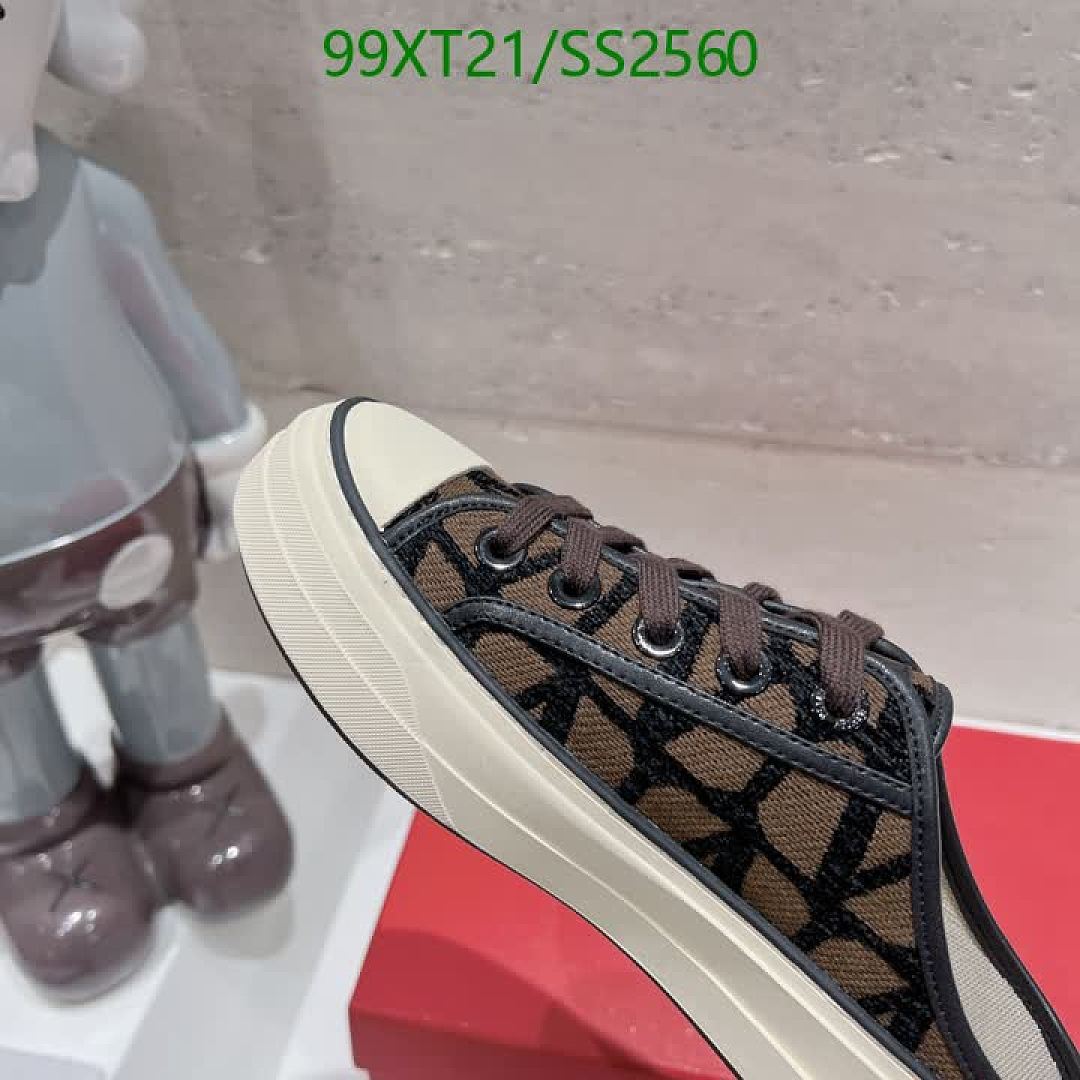 Valentino-Men shoes Code: SS2560 $: 99USD