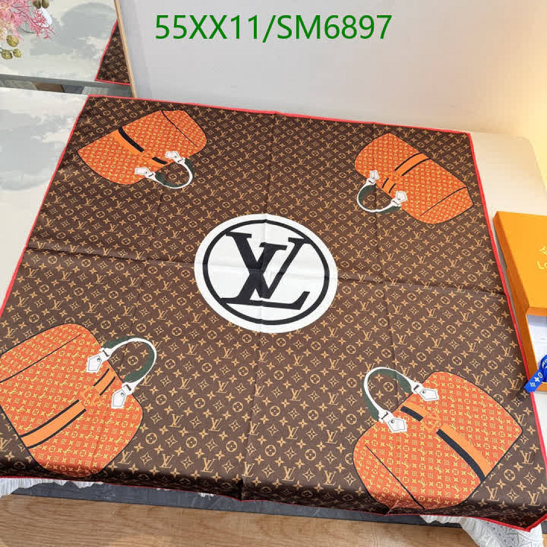 LV-Scarf Code: SM6897 $: 55USD