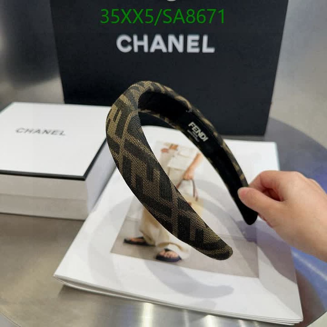 Fendi-Headband Code: SA8671 $: 35USD