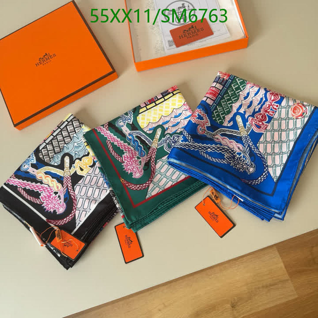 Hermes-Scarf Code: SM6763 $: 55USD