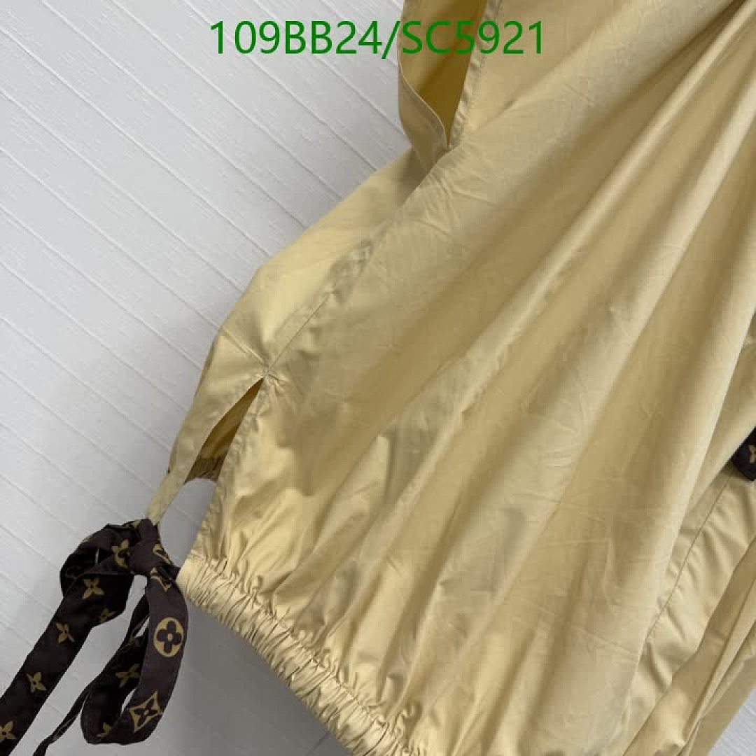 LV-Clothing Code: SC5921 $: 109USD