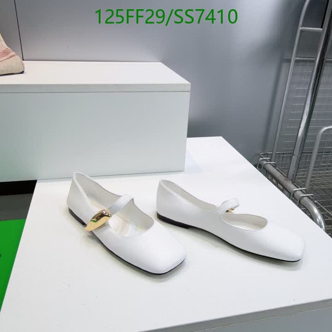 BV-Women Shoes Code: SS7410 $: 125USD