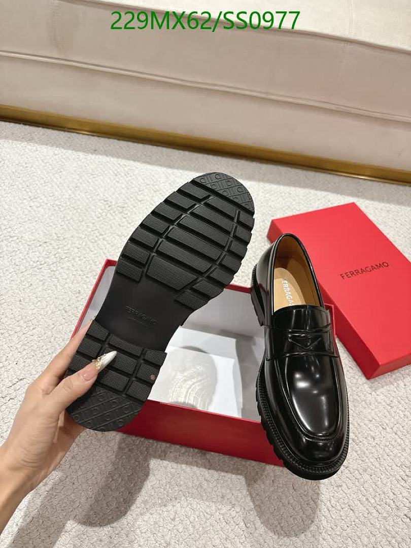 Ferragamo-Men shoes Code: SS0977 $: 229USD