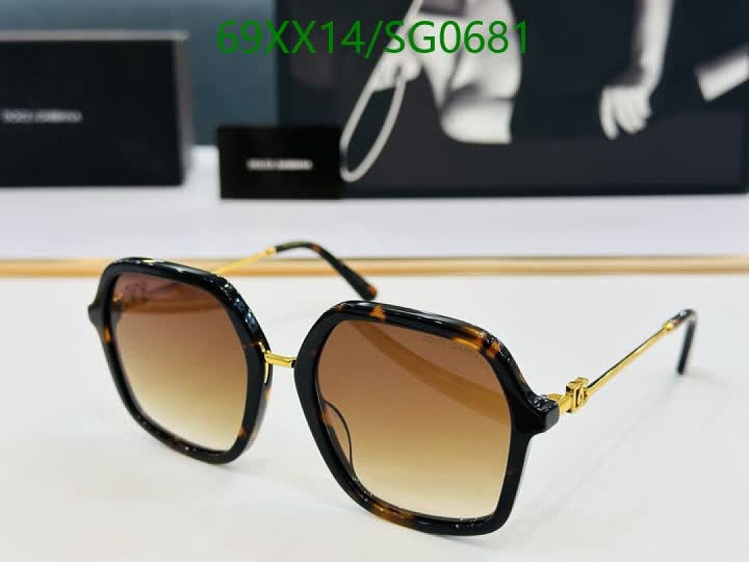 D&G-Glasses Code: SG0681 $: 69USD