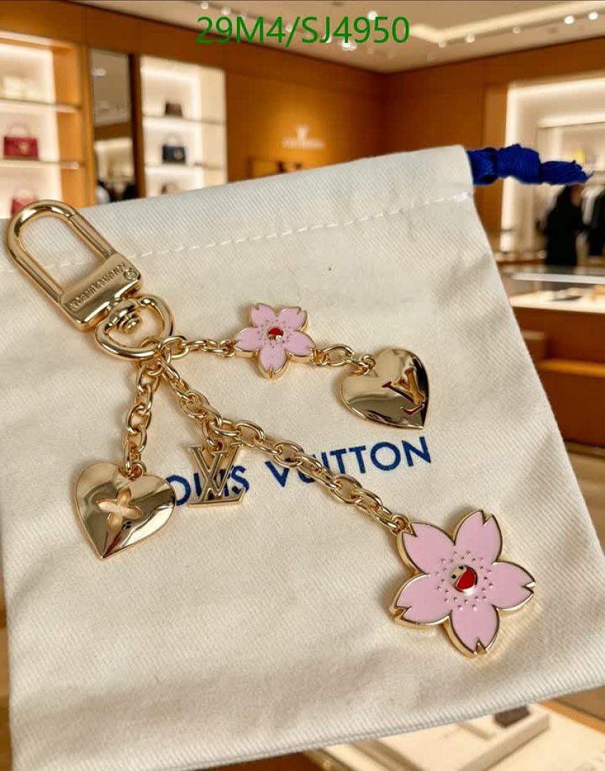 LV-Key pendant Code: SJ4950 $: 29USD