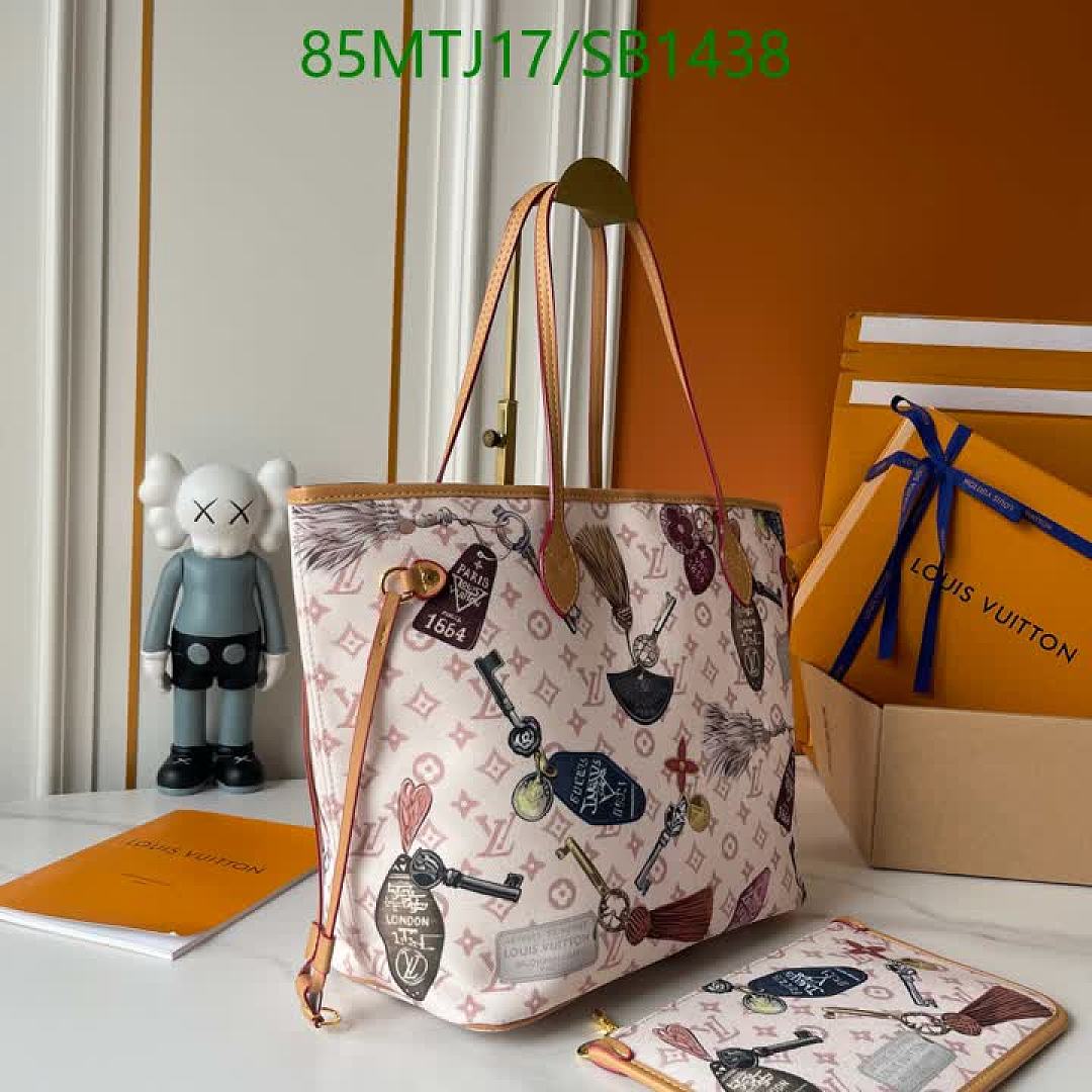 LV-Bag-4A Quality Code: SB1438 $: 85USD