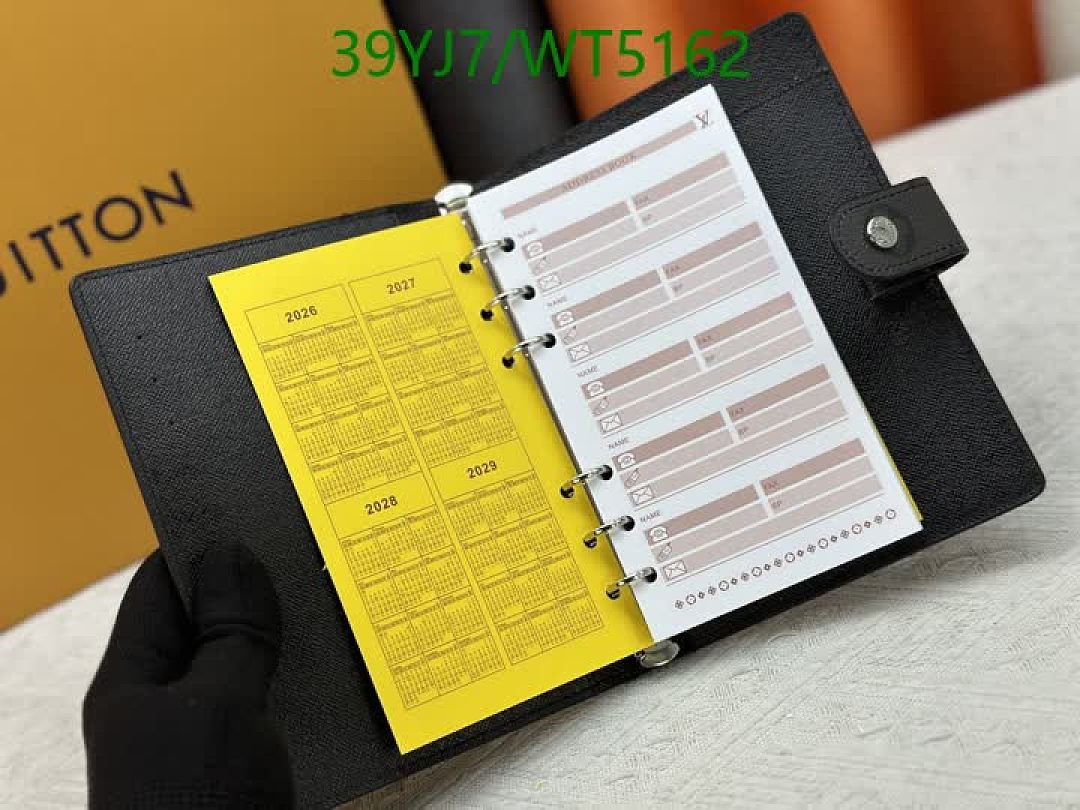 LV-Wallet-4A Quality Code: WT5162 $: 39USD