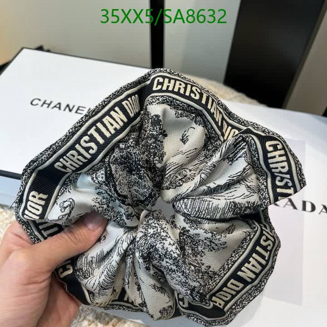 Dior-Headband Code: SA8632 $: 35USD