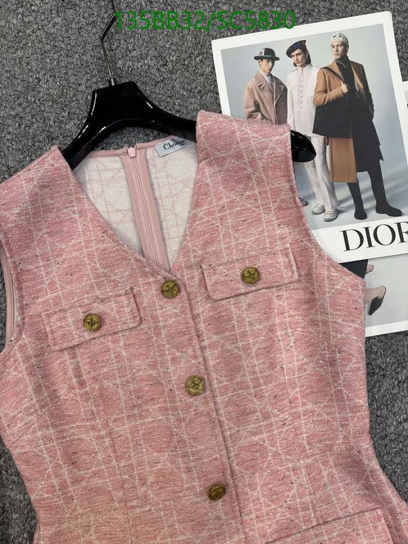 Dior-Clothing Code: SC5830 $: 135USD