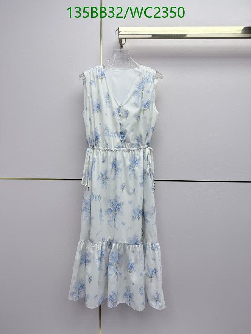 Dior-Clothing Code: WC2350 $: 135USD