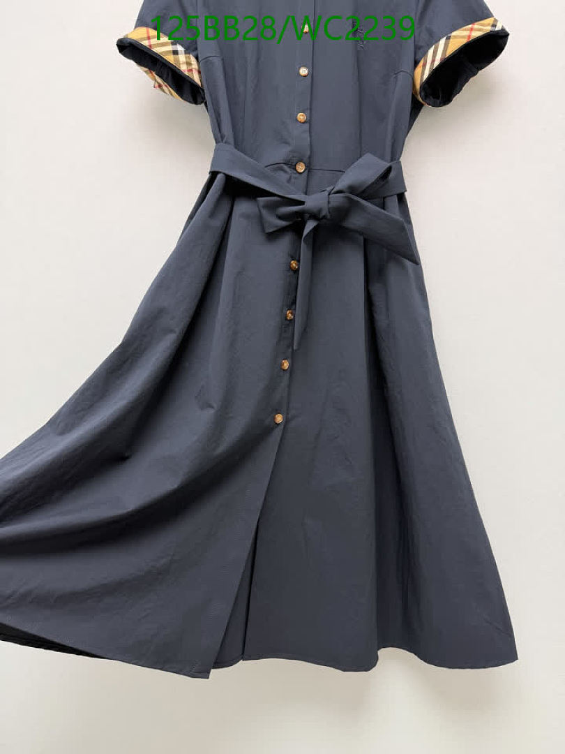 Burberry-Clothing Code: WC2239 $: 125USD