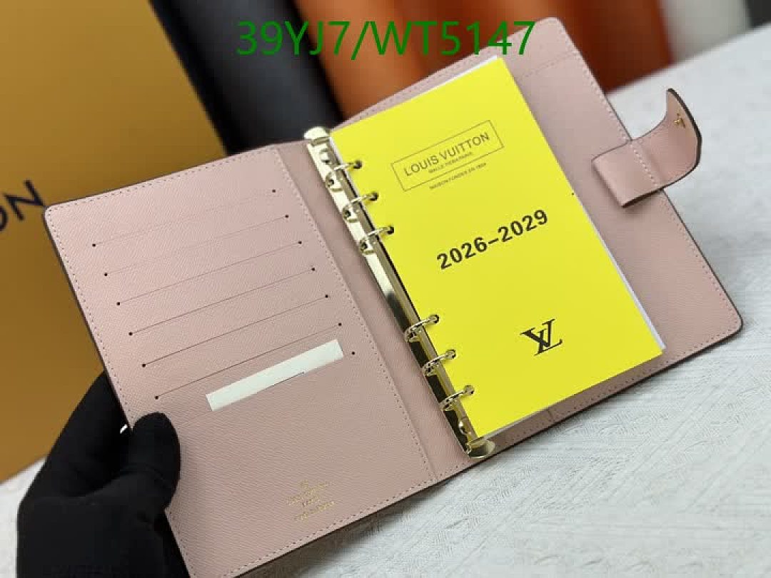 LV-Wallet-4A Quality Code: WT5147 $: 39USD