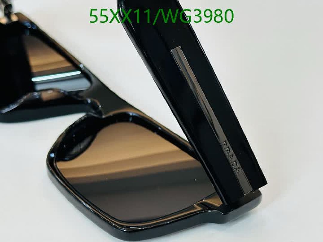 Prada-Glasses Code: WG3980 $: 55USD