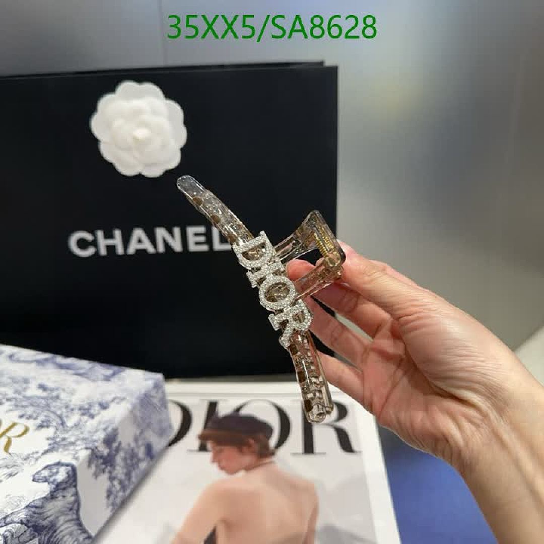Dior-Headband Code: SA8628 $: 35USD