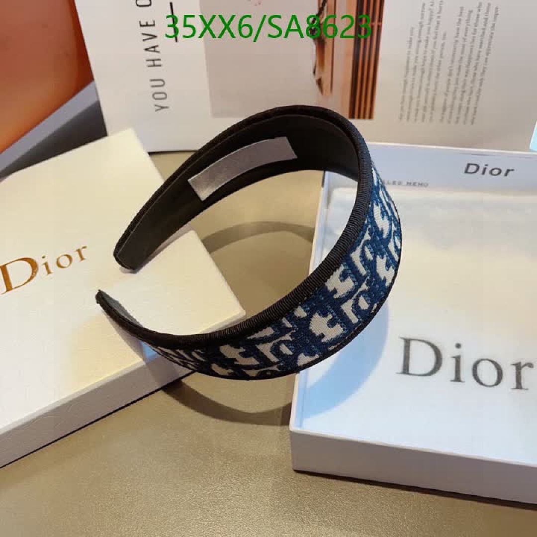 Dior-Headband Code: SA8623 $: 35USD