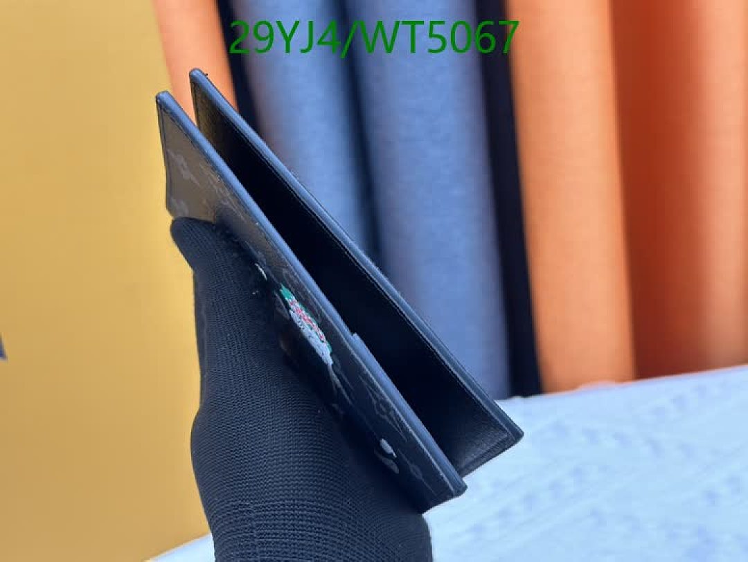 LV-Wallet-4A Quality Code: WT5067 $: 29USD
