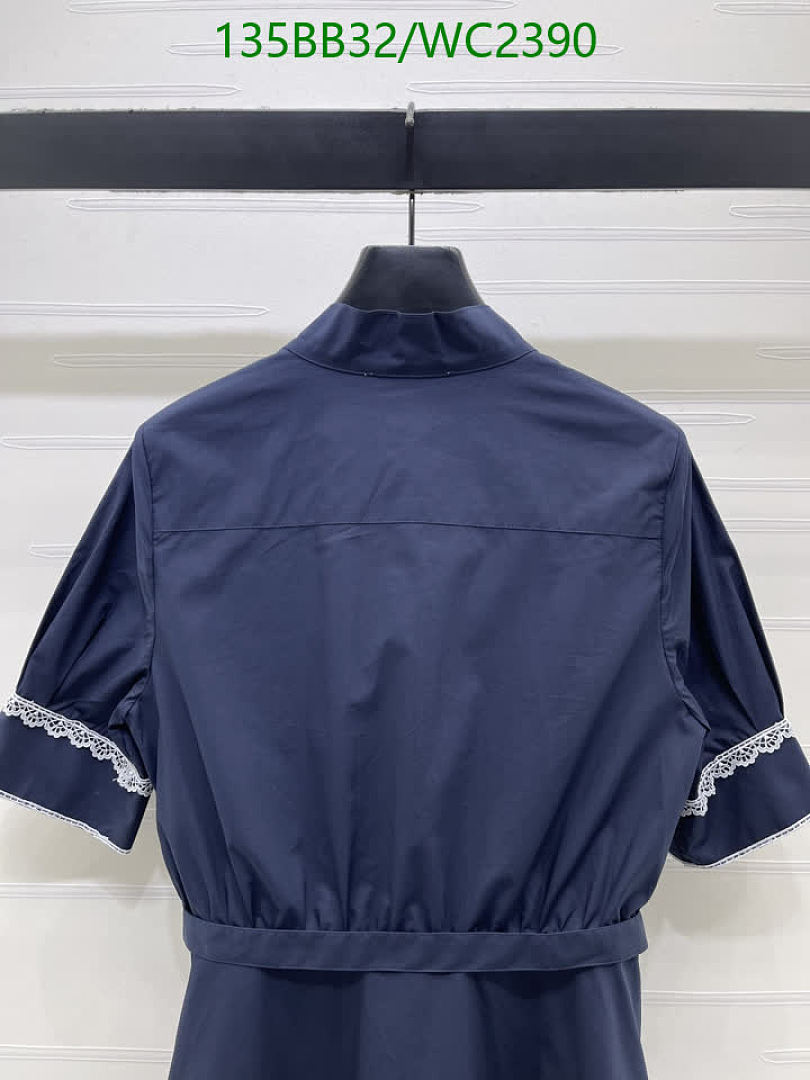 Dior-Clothing Code: WC2390 $: 135USD