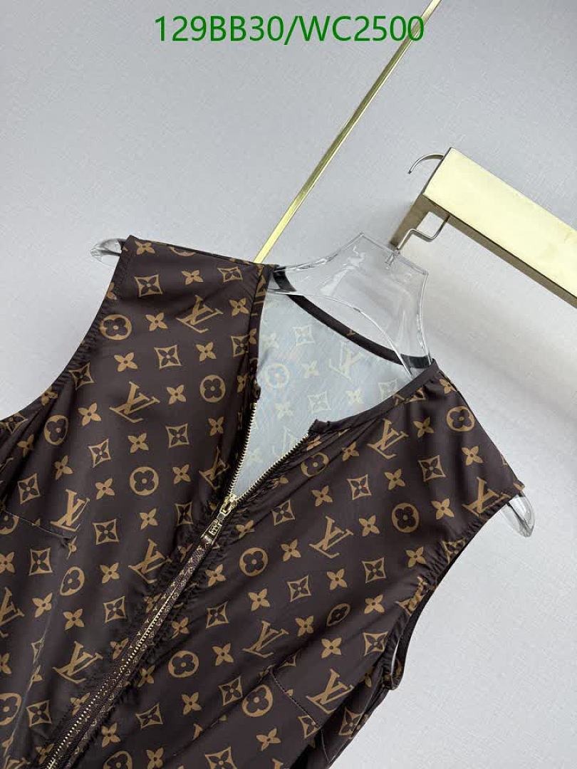 LV-Clothing Code: WC2500 $: 129USD